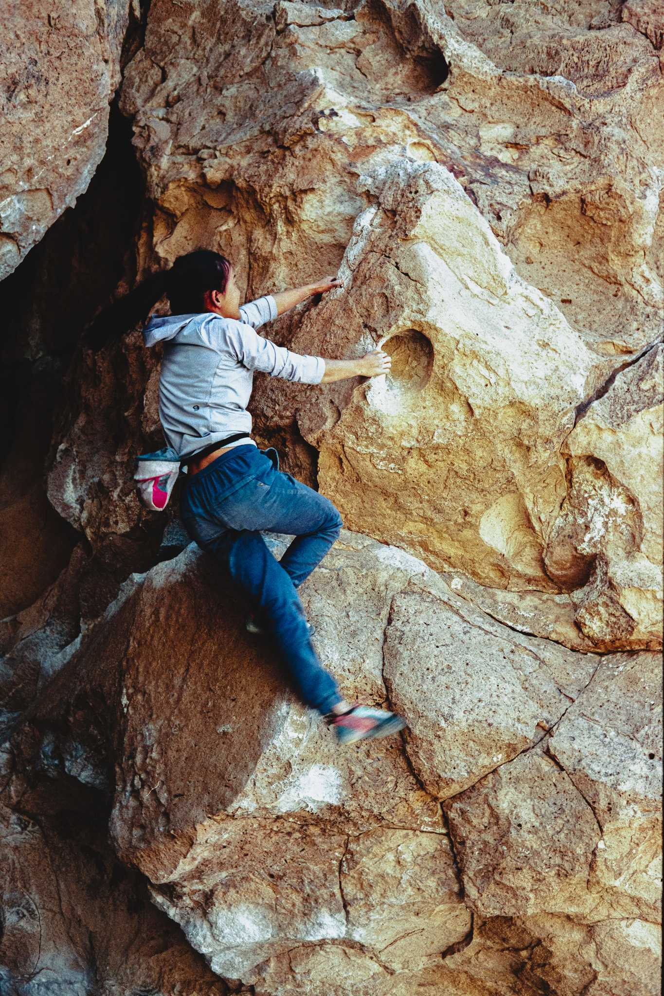 Nikonos V | Nikon 35mm f/2.5 | Fuji Superia Xtra 400

Digitized with Canon EOS Rebel T7 w/Tamron 90mm f/2.8 Macro | Skier Sunray Box 3
| Skier Sunray Box 3

Lab developed in

Negative Lab Pro v2.2.0 | Color Model: Frontier | Pre-Sat: 4 | Tone Profile: LAB
– Hard | WB: Auto-Warm | LUT: Frontier