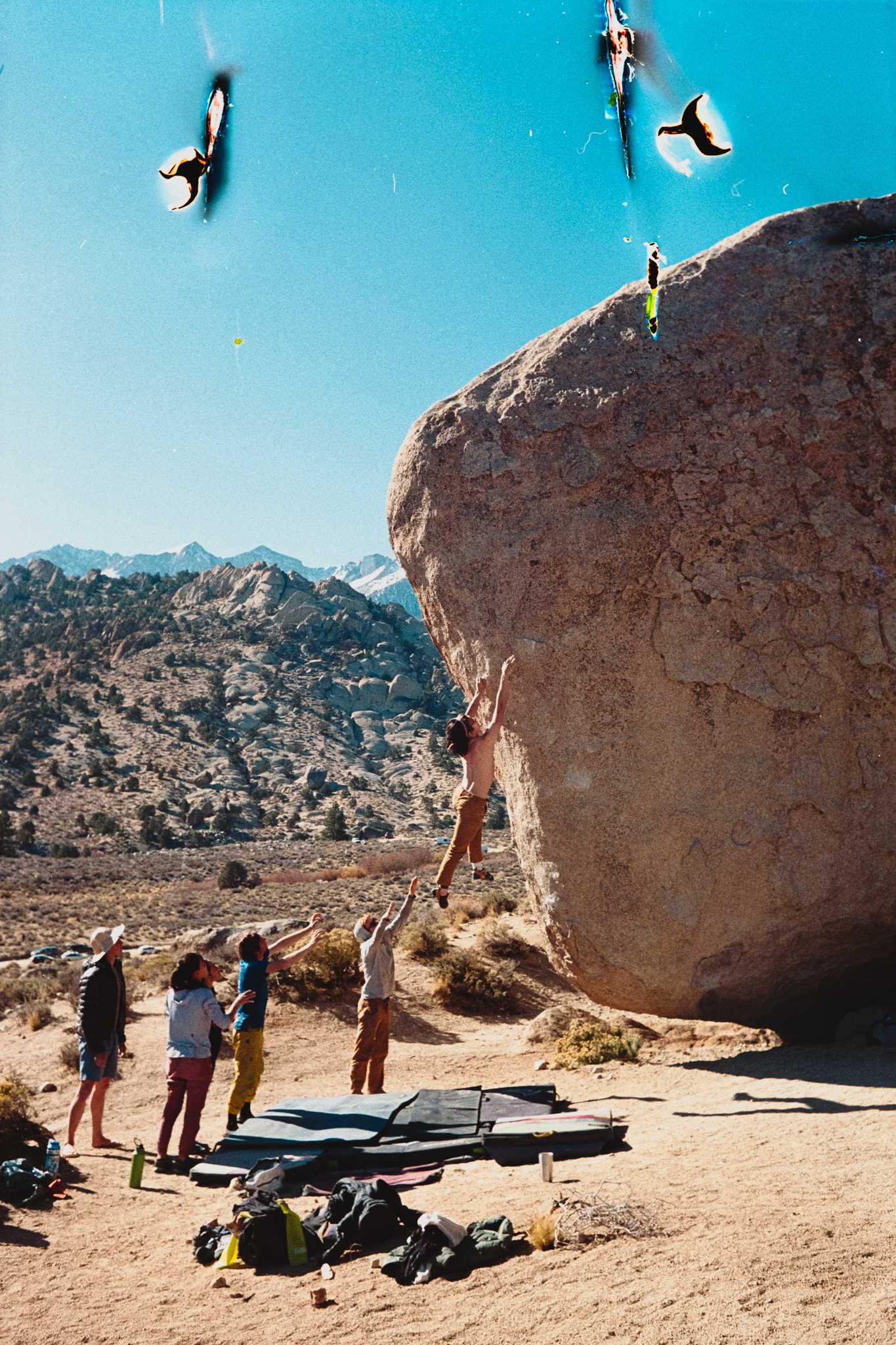 Nikonos V | Nikon 35mm f/2.5 | Kodak Color Gold 400

Digitized with Canon EOS Rebel T7 w/Tamron 90mm f/2.8 Macro | Skier Sunray Box 3
| Skier Sunray Box 3

Lab developed in

Negative Lab Pro v2.2.0 | Color Model: Frontier | Pre-Sat: 4 | Tone Profile: LAB
– Hard | LUT: Frontier