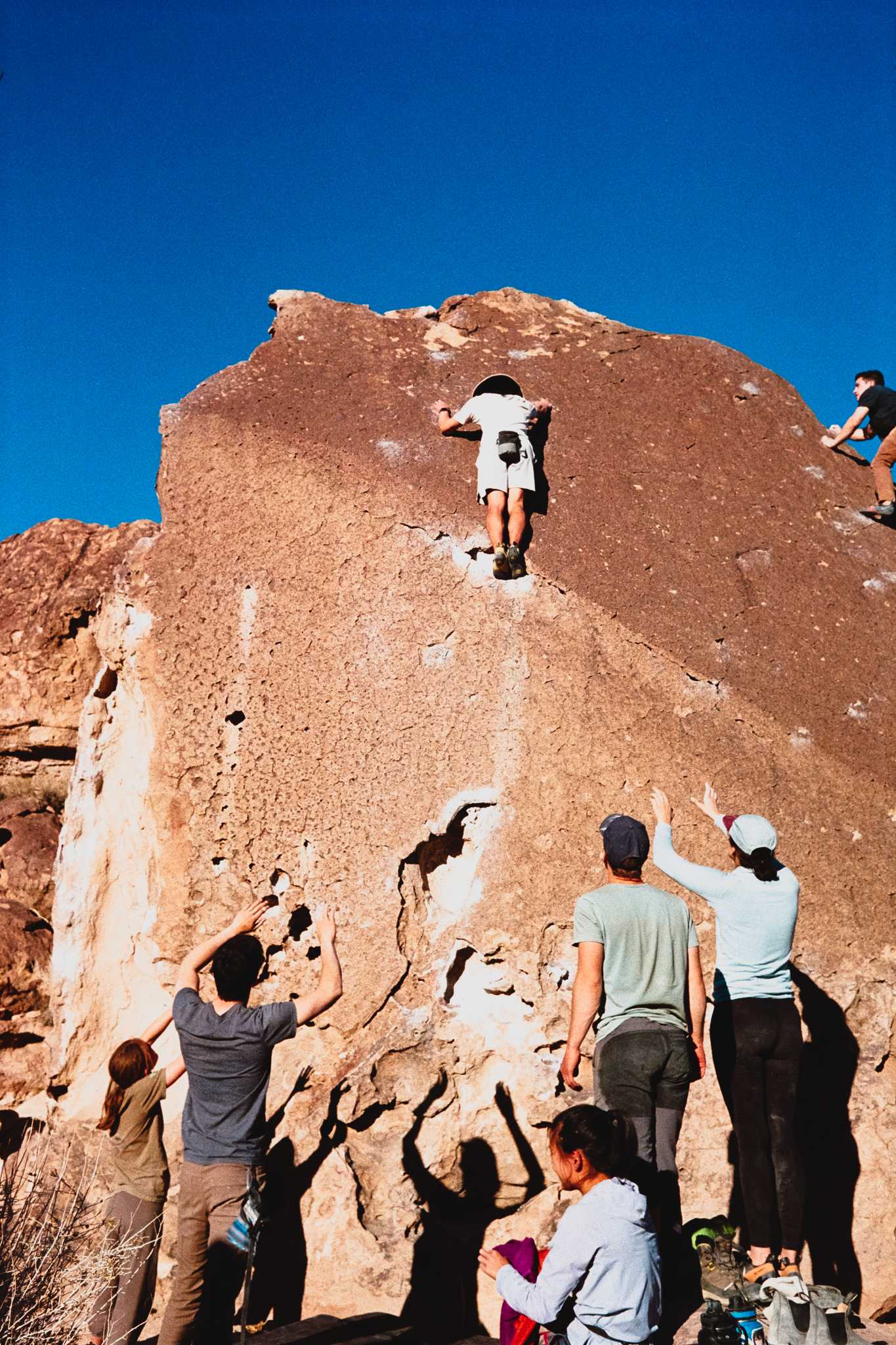 Nikonos V | Nikon 35mm f/2.5 | Kodak Color Gold 400

Digitized with Canon EOS Rebel T7 w/Tamron 90mm f/2.8 Macro | Skier Sunray Box 3
| Skier Sunray Box 3

Lab developed in

Negative Lab Pro v2.2.0 | Color Model: Frontier | Pre-Sat: 4 | Tone Profile: LAB
– Hard | LUT: Frontier