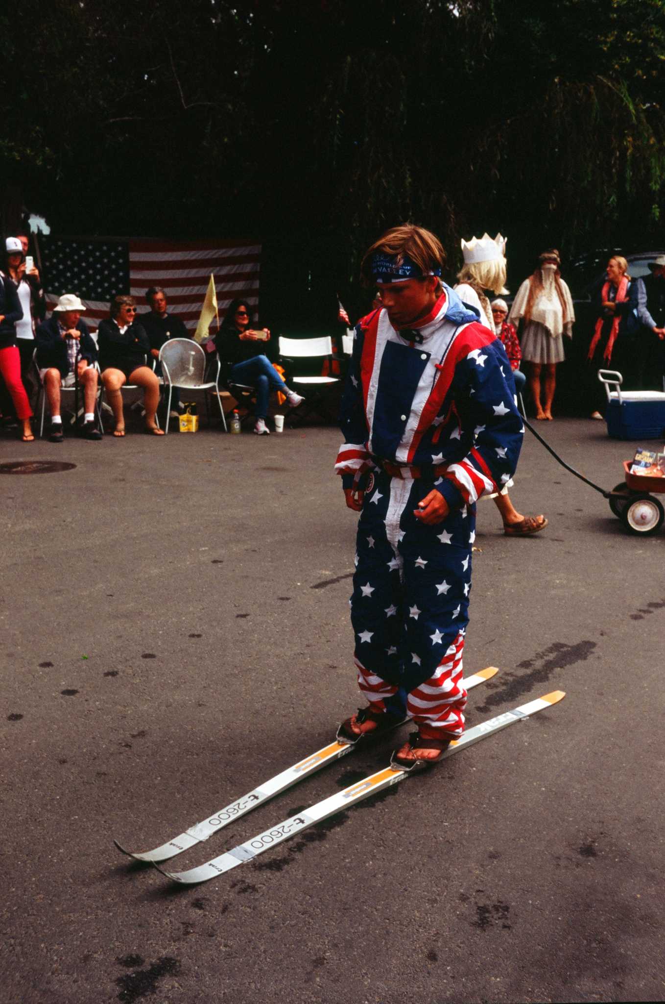 Rollei 35 | Zeiss Tessar 40mm | Fujicolor Superia Xtra 400

Scanned with Noritsu LS-600

Lab developed in Kodak Flexicolor