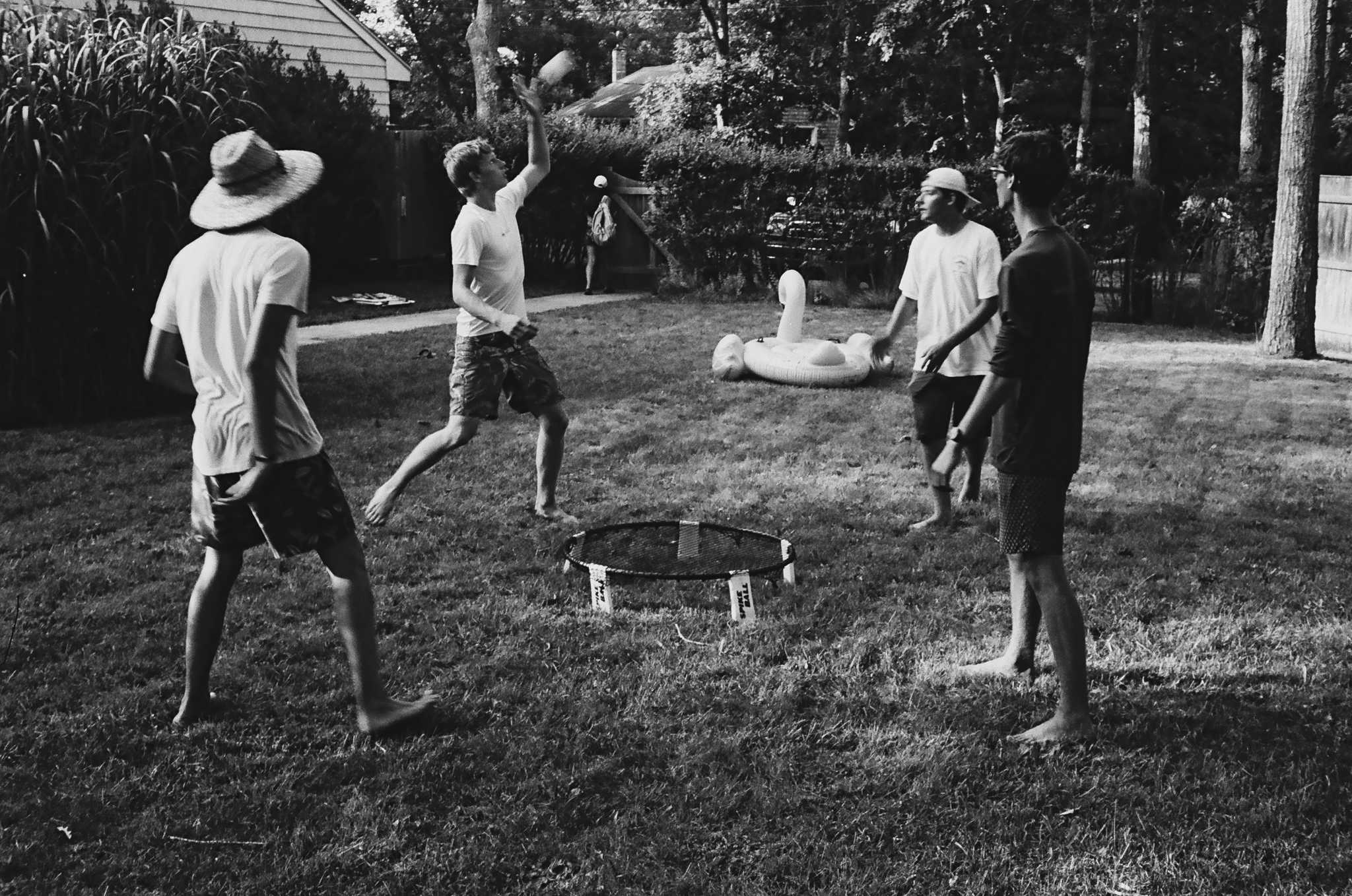 Rollei 35 | Zeiss Tessar 40mm | Kodak Tri-X 400

Scanned with Noritsu LS-600

Lab developed in Kodak Xtol