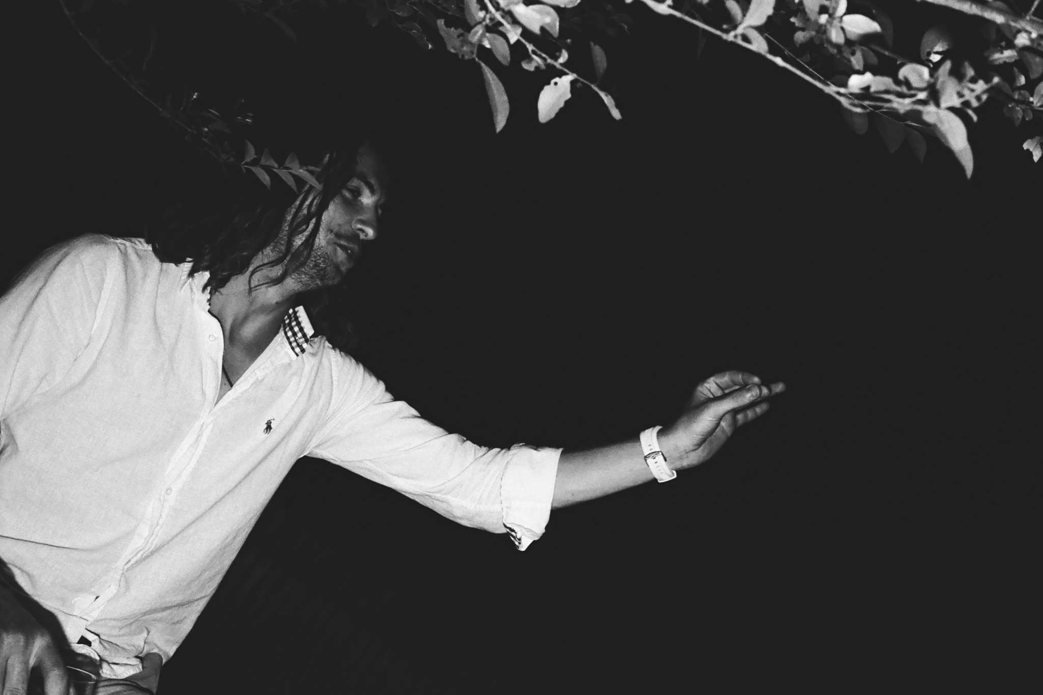 Rollei 35 | Zeiss Tessar 40mm | Kodak Tri-X 400 @ 1600

Scanned with Noritsu LS-600

Lab developed in Kodak Xtol