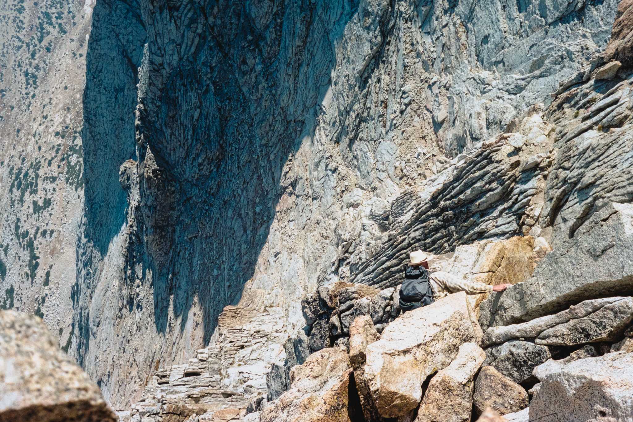 Rollei 35 | Zeiss Tessar 40mm | Kodak Portra 160

Lab developed in Kodak Flexicolor

Negative Lab Pro v2.2.0 | Color Model: Frontier | Pre-Sat: 3 | Tone Profile: LAB
– Standard | WB: Auto-Neutral | LUT: Frontier