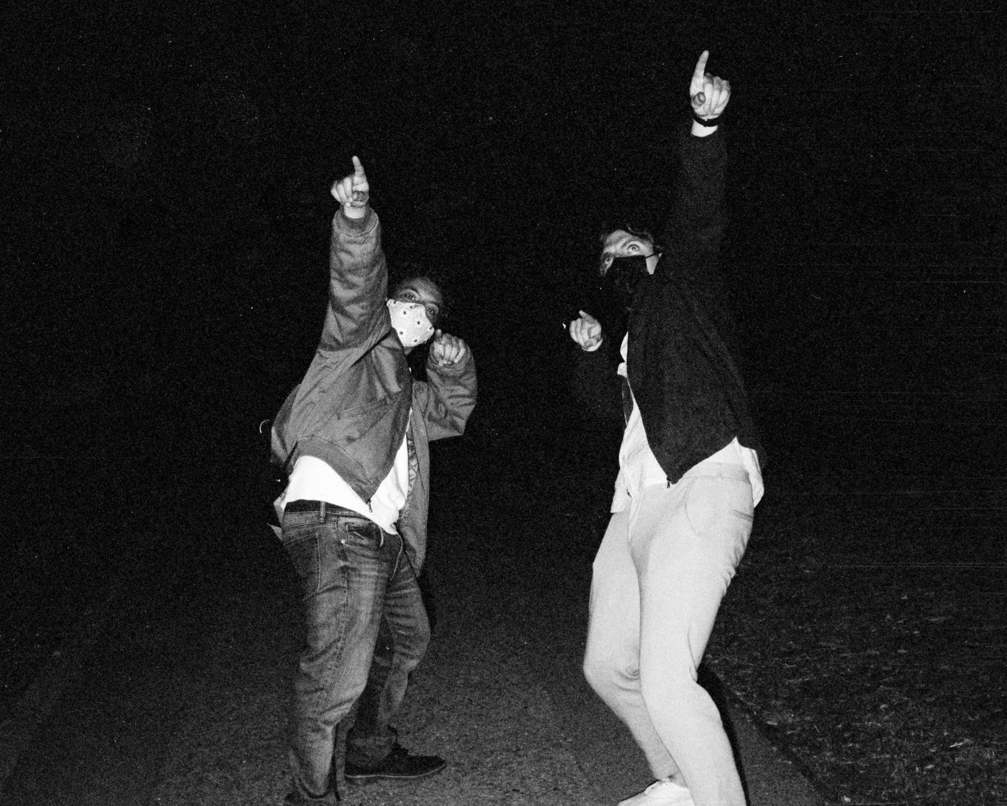 Rollei 35 | Zeiss Tessar 40mm | Kodak Tri-X 400 @ 1600, +2 dev

Scanned with Opticfilm 8200i

Home developed in Kodak D-76 stock | 9.5m@20c

Negative Lab Pro v2.2.0 | Color Model: B+W | Pre-Sat: 3 | Tone Profile: LAB –
Standard | WB: Auto-Neutral | LUT: Frontier