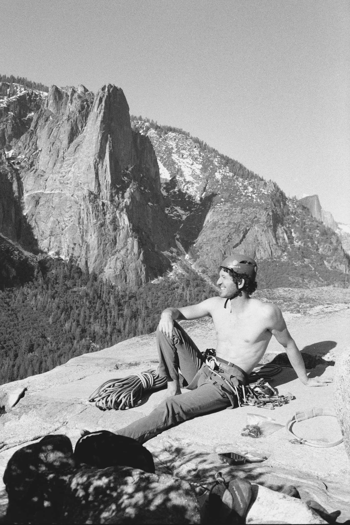 Negative Lab Pro v2.2.0 | Color Model: B+W | Pre-Sat: 3 | Tone Profile: LAB –
Standard | WB: Auto-Neutral | LUT: Frontier