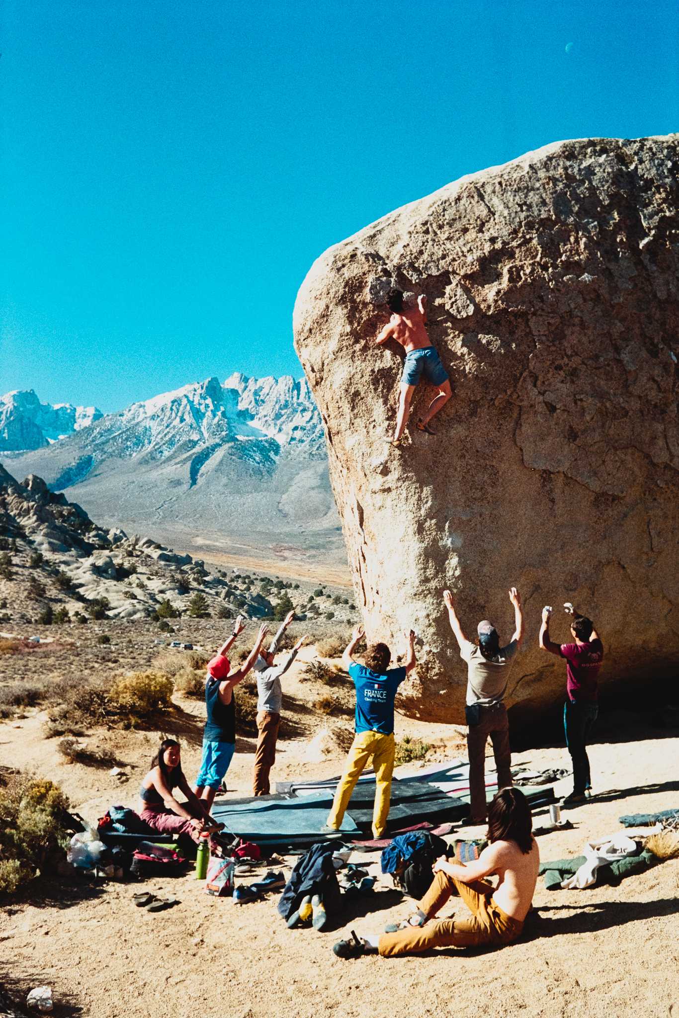 Nikonos V | Nikon 35mm f/2.5 | Kodak Color Gold 400

Digitized with Canon EOS Rebel T7 w/Tamron 90mm f/2.8 Macro | Skier Sunray Box 3
| Skier Sunray Box 3

Lab developed in

Negative Lab Pro v2.2.0 | Color Model: Frontier | Pre-Sat: 4 | Tone Profile: LAB
– Hard | LUT: Frontier
