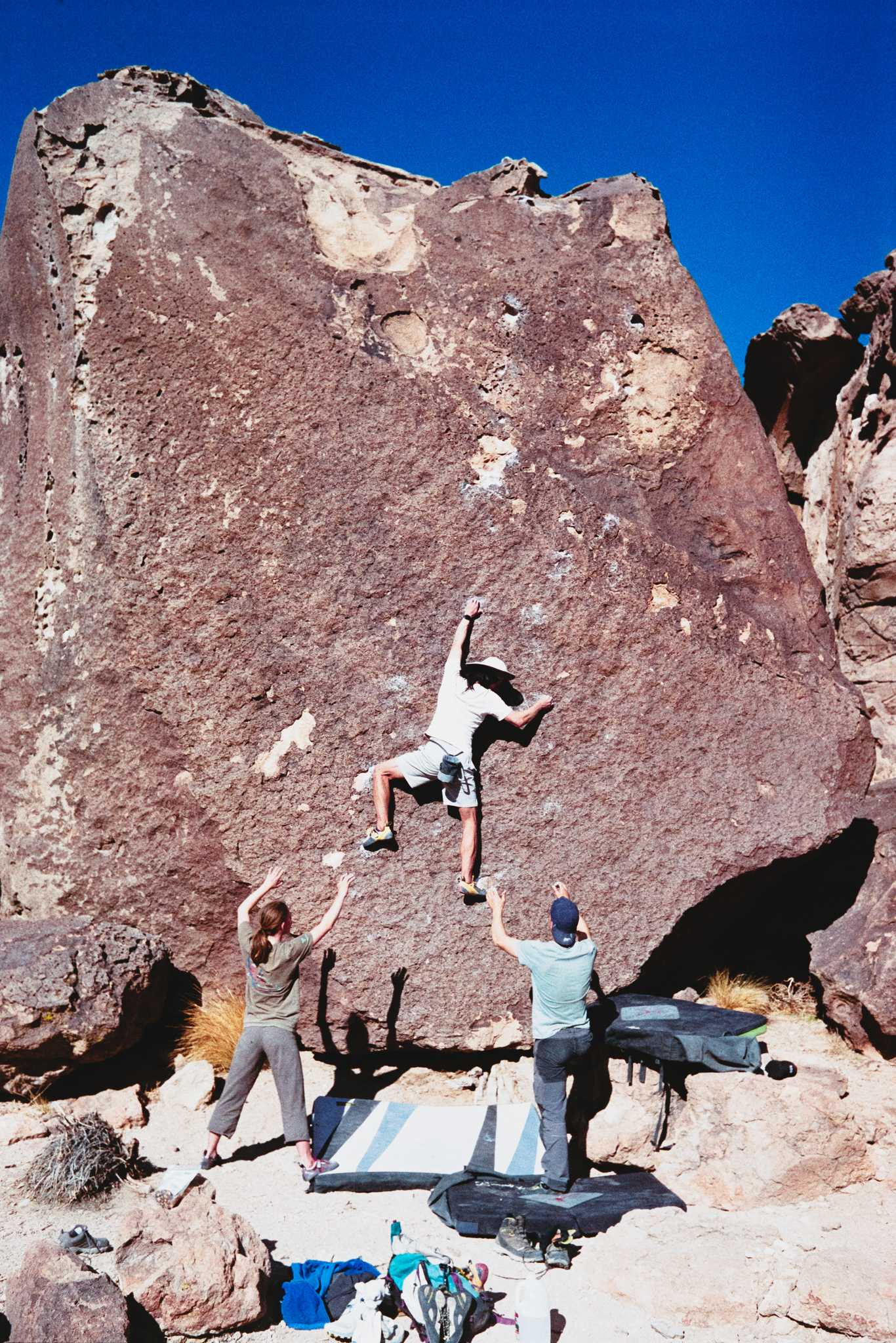 Nikonos V | Nikon 35mm f/2.5 | Fuji Superia Xtra 400

Digitized with Canon EOS Rebel T7 w/Tamron 90mm f/2.8 Macro | Skier Sunray Box 3
| Skier Sunray Box 3

Lab developed in

Negative Lab Pro v2.2.0 | Color Model: Frontier | Pre-Sat: 4 | Tone Profile: LAB
– Hard | WB: Auto-Warm | LUT: Frontier